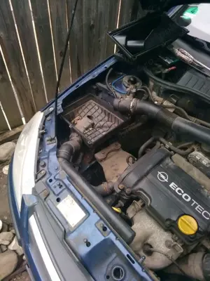 Opel Corsa C 1.0, Euro 4, 2005, 4 usi, AC, fara rugina functional benz - imagine 7