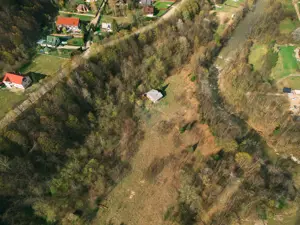 Proprietate unică în Tarcău – 30.283 mp intravilan, casă P+M - imagine 3