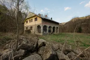 Proprietate unică în Tarcău – 30.283 mp intravilan, casă P+M - imagine 15