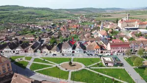 Casă cu istorie în inima Dumbrăveniului – 15 min. de Sighisoara! - imagine 4