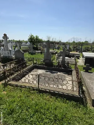 Loc veci cimitirul Calugaru(Tartasesti) - imagine 3
