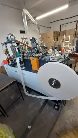 Masina de facut pahare 7 oz - imagine 2