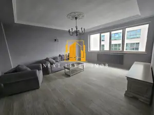 Două camere condiții de  lux - in spate la  Ramada