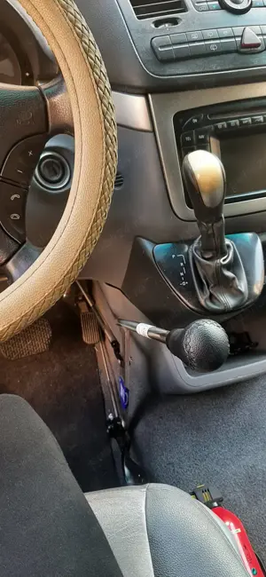 Vid mercedes-benz pentru persoana hadicap - imagine 5