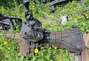 Cutie opel frontera 2.5  1997