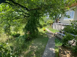 Casa 75 mp si teren 1000 mp Sarata Bacau - imagine 3