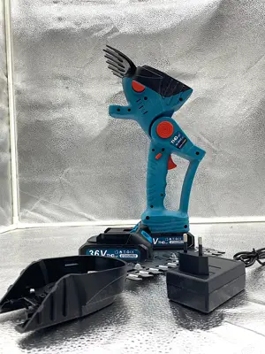 Foarfeca electrica 36V   2 lame, 2 baterii, unghi reglabil! - imagine 3