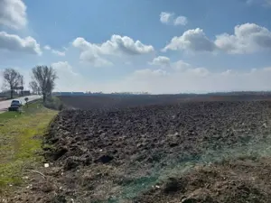 Teren la E 85 - imagine 2