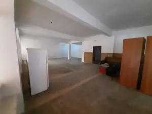 CLADIRE COMERCIALA SUB 300 EURO MP UTIL - imagine 4