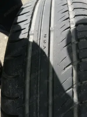 De  vanzare  trei  (  3  ) cauciucuri in stare buna uzate pe jumatate 185 /65  /15  la pret mic !!!  - imagine 6