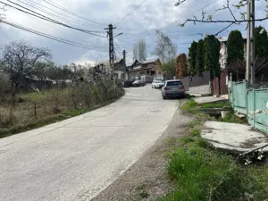 Breaza - str. Plaiului, teren 1400 mp