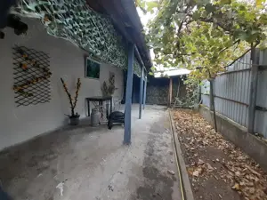 Vanzare Casa caramida, suprafata este de 200.mp., mobilata si utilata str. Grivitei - Pictor T Aman