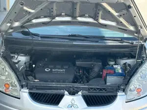 Vând Mitsubishi Colt 1,3 benzina CZT an fabricație 2007 si are 176430  km reali - imagine 3