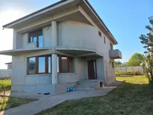 Casa Ovidiu, P+1 Etaj, suprafață utila 116 mp, teren 400 mp