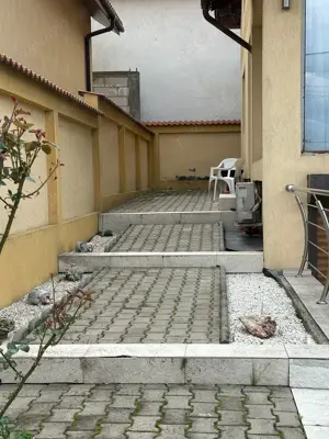 Casa de vanzare zona targul saptamanal - imagine 6