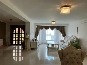 Casa de vanzare zona targul saptamanal - imagine 11