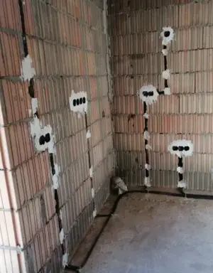 Reparatii intretinere montaje retele electrice de apartament - imagine 3