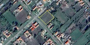 Se vinde teren intravilan