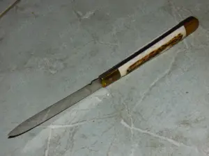 Briceag traditional maghiar nou Szalonnázó plásele din corn Bodnár