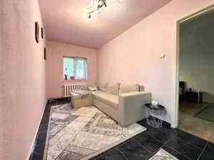 Apartament 4 camere, 70mp utili, Boxa 16mp, parter -  Aradului