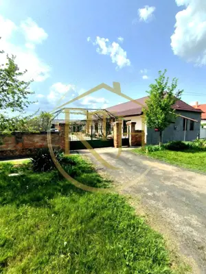 Oferim spre vanzare, Casa cu 5 camere, teren 1500 mp, Beregsau Mare 0% Comision