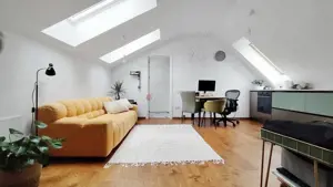 Central - Strada Lunga