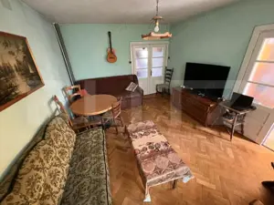 Casa de vanzare, cu 5 camere, 250 mp, Schit Cetate