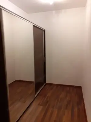 3 cam pe 2 niveluri cu scara interioaa Complex RING loc de parcare - imagine 11