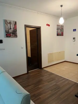 3 cam pe 2 niveluri cu scara interioaa Complex RING loc de parcare - imagine 8