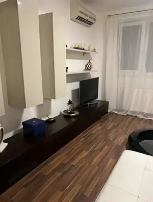 3 cam pe 2 niveluri cu scara interioaa Complex RING loc de parcare - imagine 10