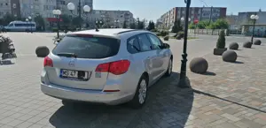 Vând Opel astra j 1.7 cdti 131 cp 2013  - imagine 2 Vând Opel astra j 1.7 cdti 131 cp 2013  - imagine 2