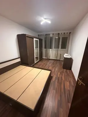 3 cam pe 2 niveluri cu scara interioaa Complex RING loc de parcare - imagine 12