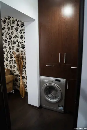 Regim hotelier in centru, cazare , apartament 2 camere la parter, vis a vi de Mc Donalds - imagine 4 Regim hotelier in centru, cazare , apartament 2 camere la parter, vis a vi de Mc Donalds - imagine 4