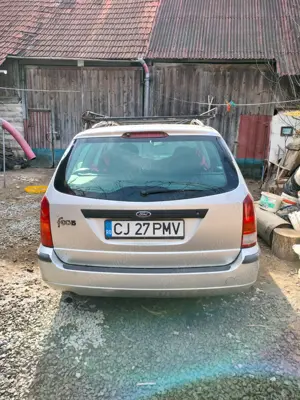 Vând Ford Focus 2003 - imagine 2 Vând Ford Focus 2003 - imagine 2