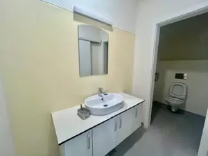 AA 986 De închiriat spațiu pentru birouri în Tg Mureș - Semicentral - imagine 7