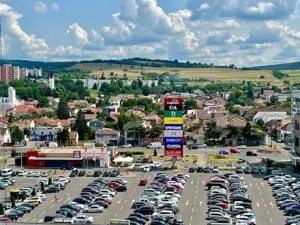 AA 986 De închiriat spațiu pentru birouri în Tg Mureș - Semicentral - imagine 15