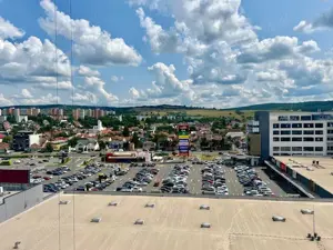 AA 986 De închiriat spațiu pentru birouri în Tg Mureș - Semicentral - imagine 10