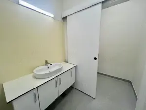 AA 986 De închiriat spațiu pentru birouri în Tg Mureș - Semicentral - imagine 11