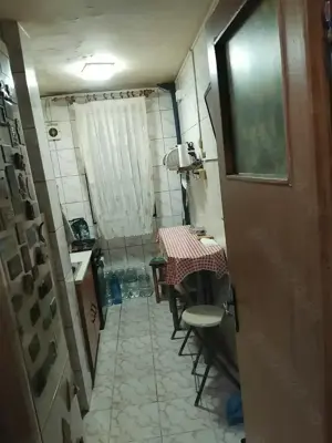 Apartament 2 camere de vanzare . - imagine 2