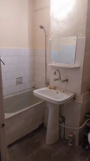 Închiriez Garsonieră - imagine 2