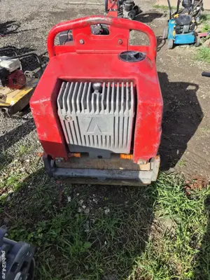 vând sau inchiriez Cilindru compactor ammann 
