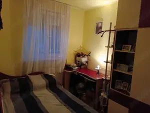 Vand in Ady, str.Rovinari apt. 3 camere,et.1 - imagine 3