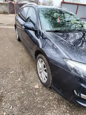 Vând Renault laguna 3 - imagine 5 Vând Renault laguna 3 - imagine 5