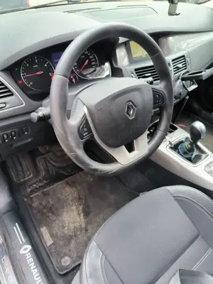 Vând Renault laguna 3 - imagine 7 Vând Renault laguna 3 - imagine 7