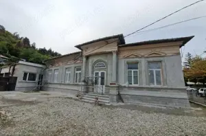 Ultracentral - Casa si teren str. Petru Rares nr. 27 C Piatra Neamt.  - imagine 3