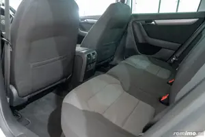 Passat  2011  Navigație  Climatronic  Recent adus  - imagine 4