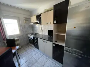 Vand sau schimb  cu casa apartament 3 camere Dragasani - 70 m - imagine 5