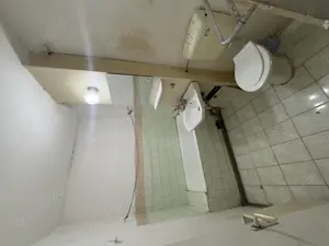 Apartament 3 camere decomandat, 65,5 m  utili, zonă Tractorul   Str. Independenței 88   108990    - imagine 2