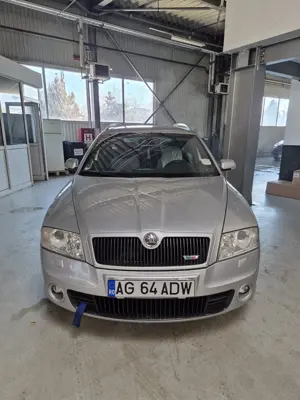 Skoda Octavia vRS 2.0 TDI 170CP BMN Webasto Xenon Jante 18 Full Service - imagine 4