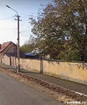 Casă și teren intravilan -zona Caraiman-pret negociabil